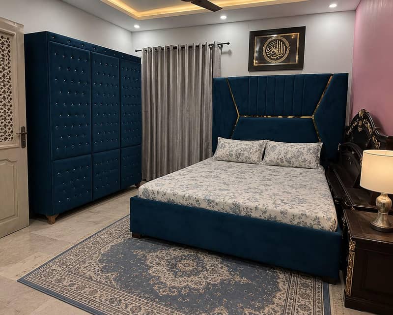 bed set used like new 17