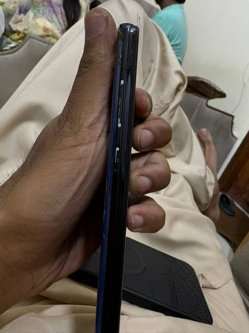 Samsung Mobile Note 8 6