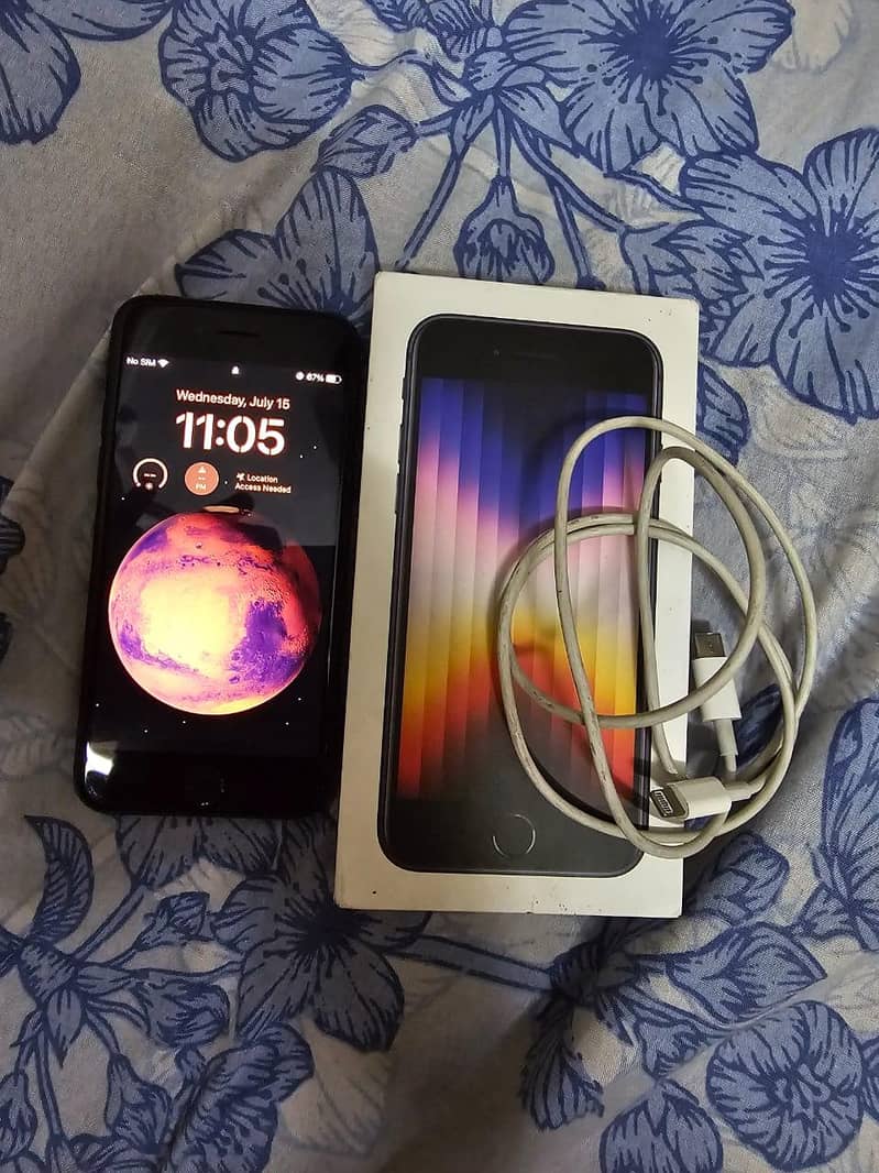 Apple iPhone SE 3