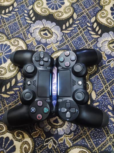 DUALSHOCK 4 Wireless PS4 Controller