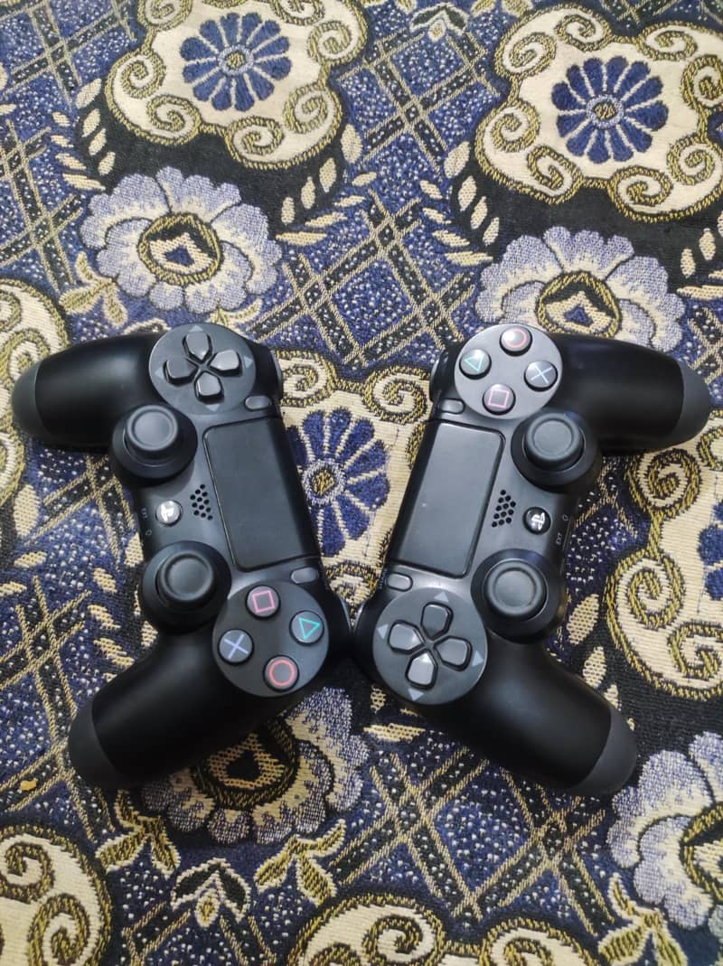 DUALSHOCK 4 Wireless PS4 Controller 5