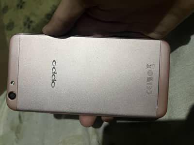 OPPO F1s