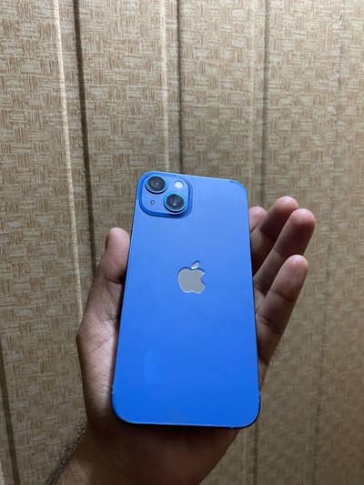 Apple iPhone 13