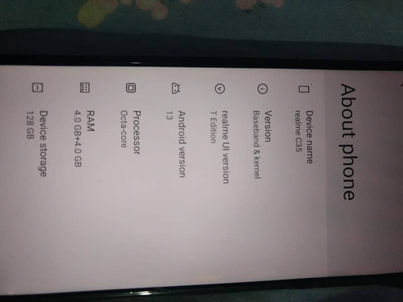 Realme C35 0