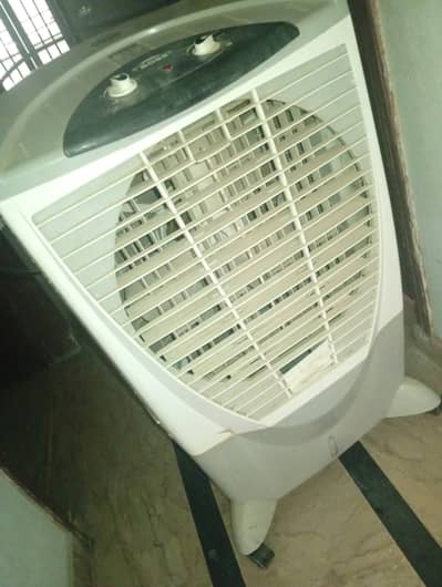 Boss, 2025, 1 year, air cooler.