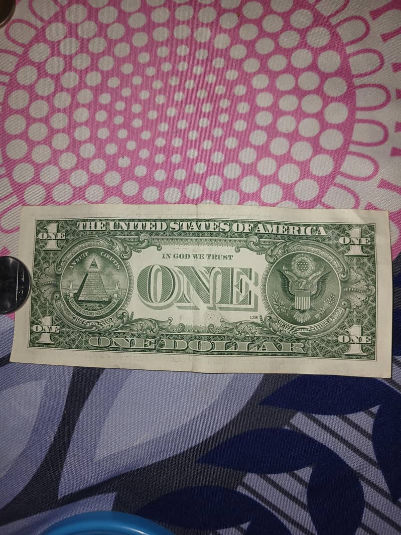 1 USD Note 1
