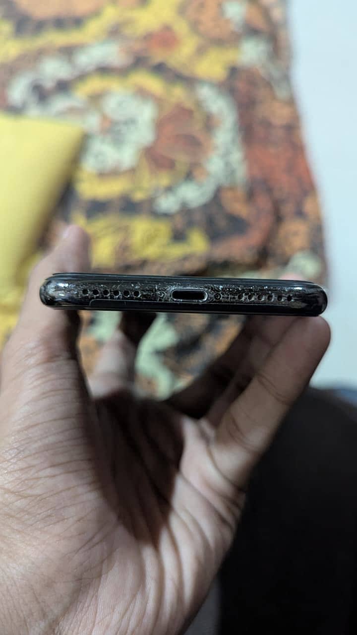Apple iPhone X 1