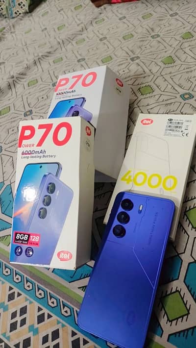 Phone for sale 10 by10 condition only 3 weaks use Lush phone