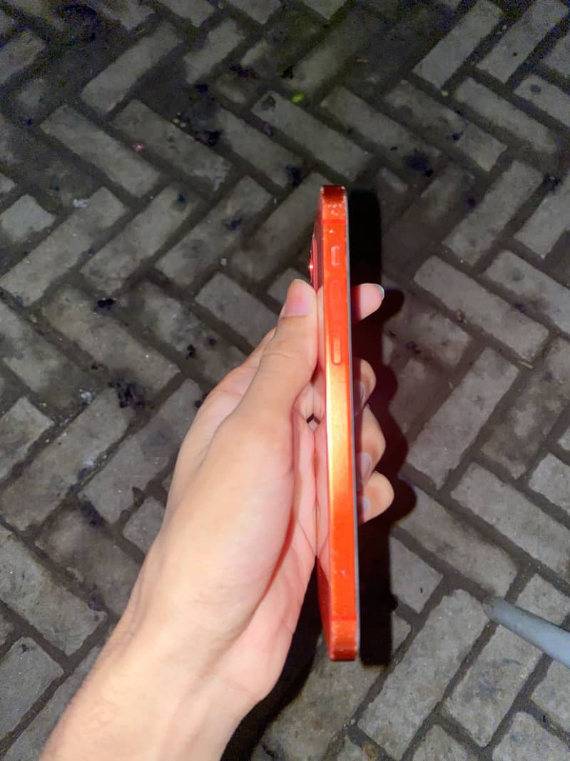 Apple iPhone 12 0