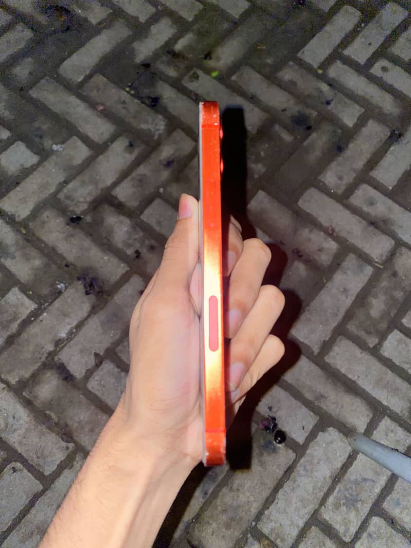 Apple iPhone 12 2