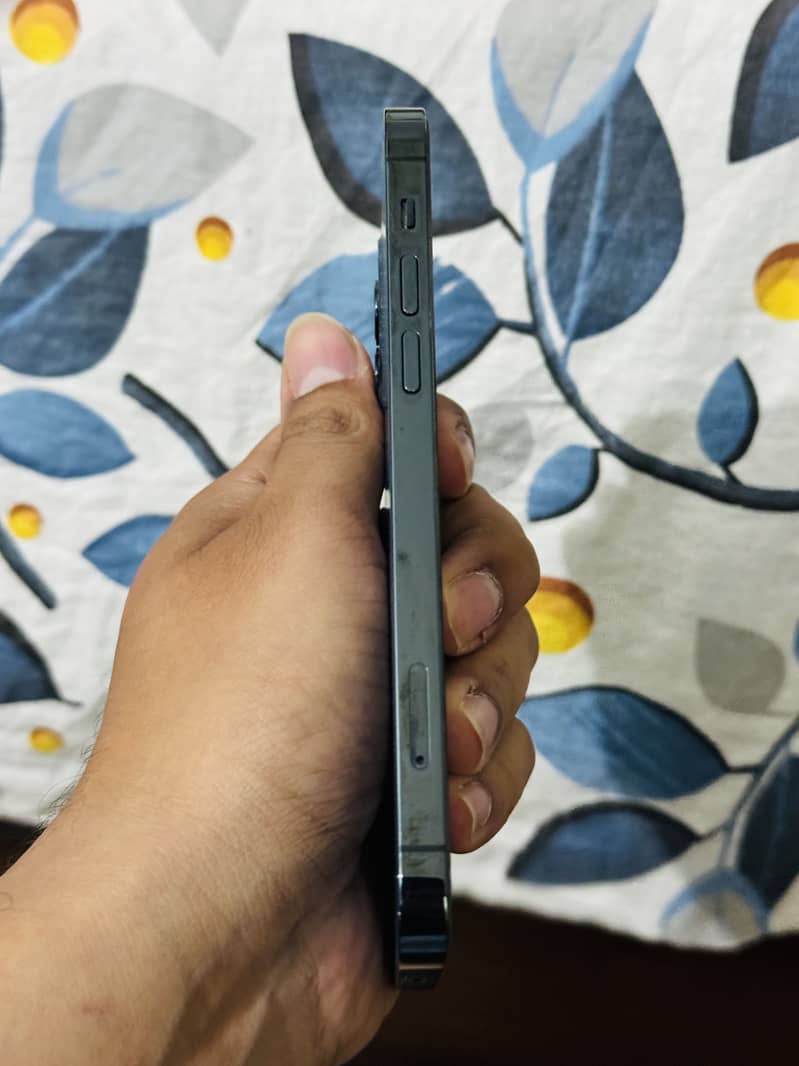 iPhone 12 pro 7