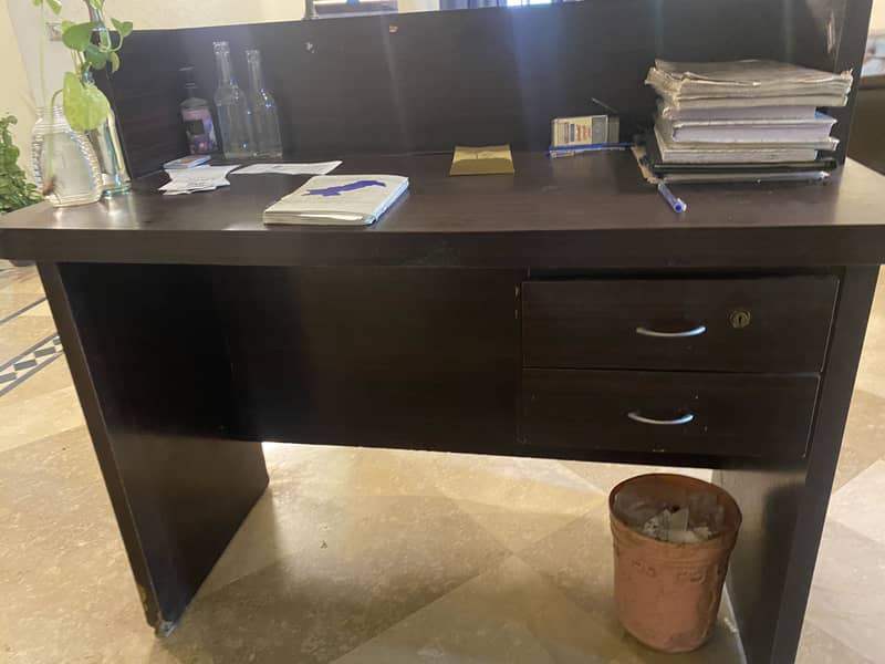 Reception counter 2
