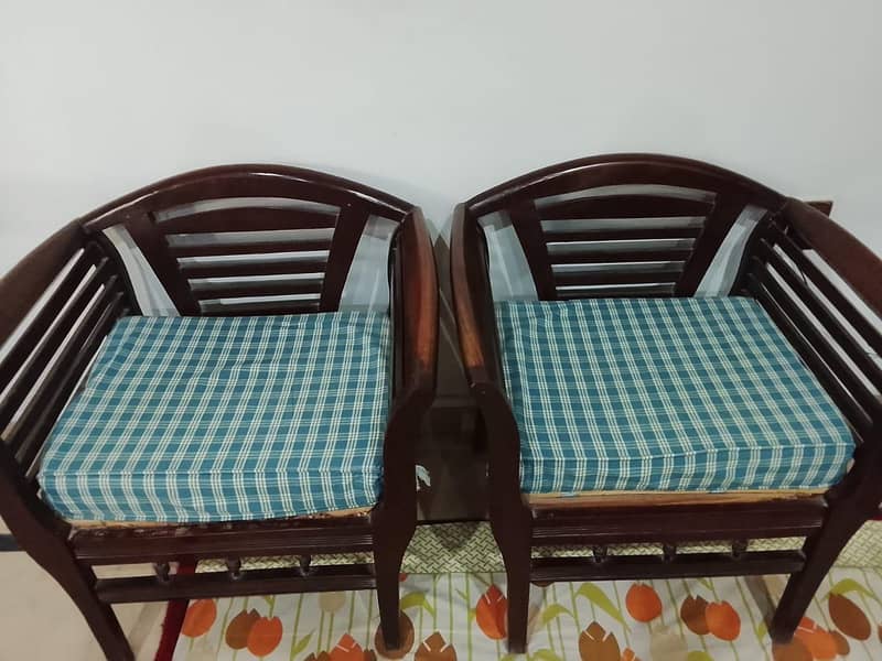 Sofa and Dining Table 0