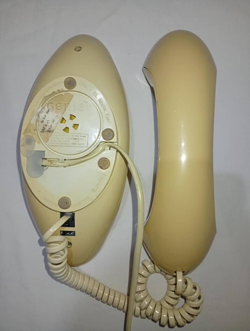 Antique push button telephone set 4