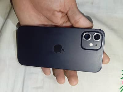 Apple iPhone 12