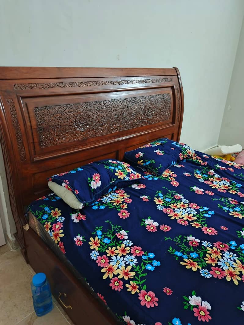 King size chinioti bed set 7