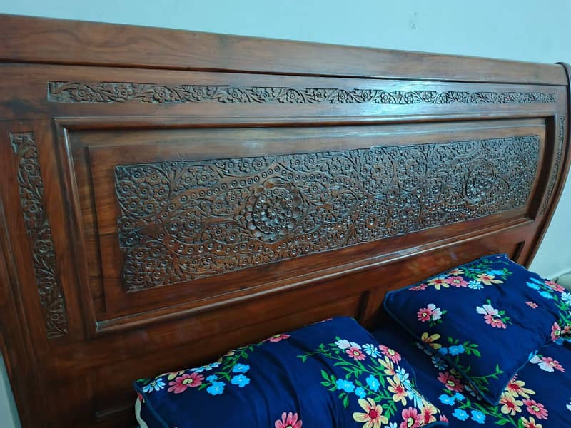 King size chinioti bed set 8