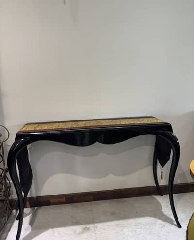 Black console