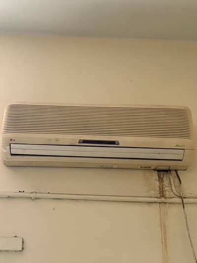 LG Split AC 1 ton with remote