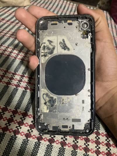 iPhone XR body