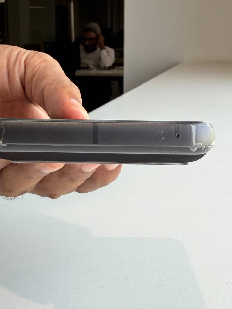 Google Pixel 8 5