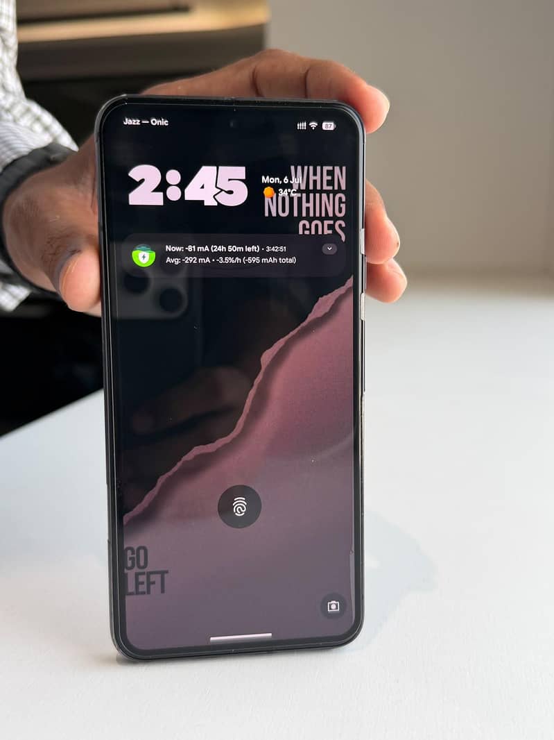 Google Pixel 8 9