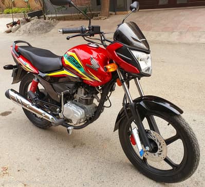 Honda CB125F 2023