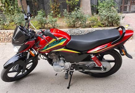 Honda CB125F 2023