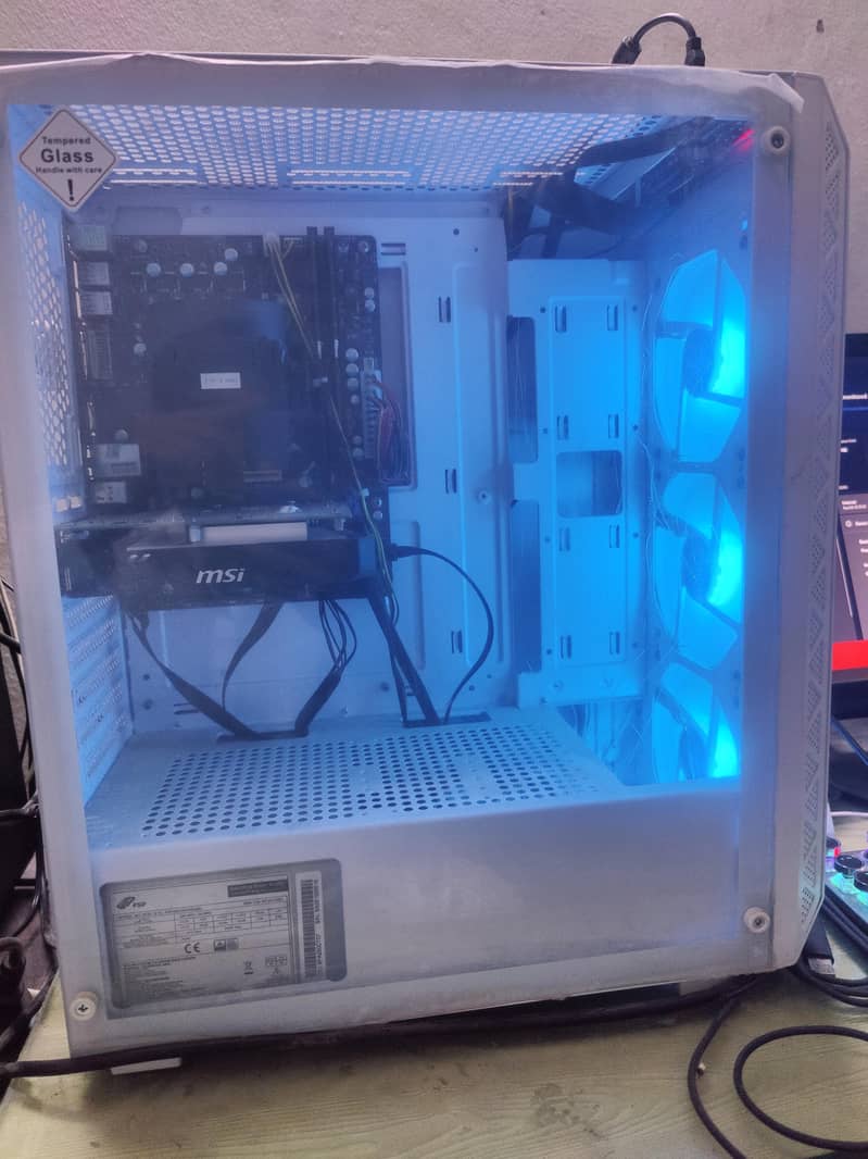 Gaming PC with full setup. 4