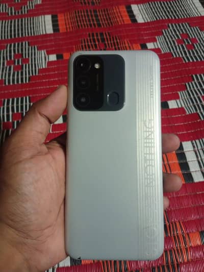 Tecno Spark 8C