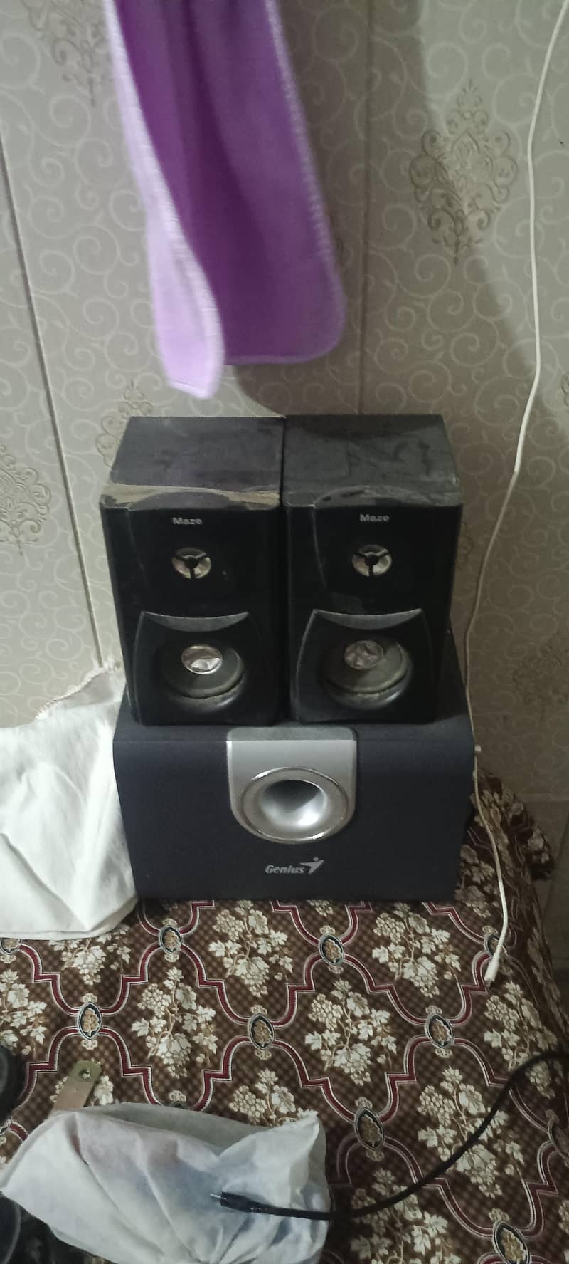 speaker and 6