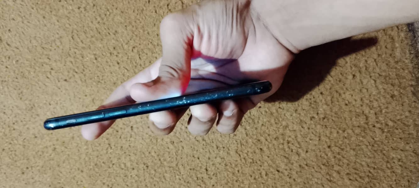 Apple iPhone 7 0