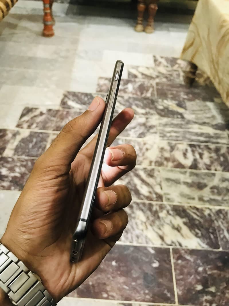 One Plus 3T 4