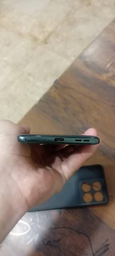 MOTO EDGE 2025 8GB 256GB NON PTA UNLOCK