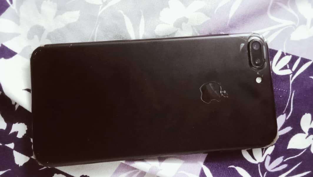 Apple iPhone 7 Plus 2