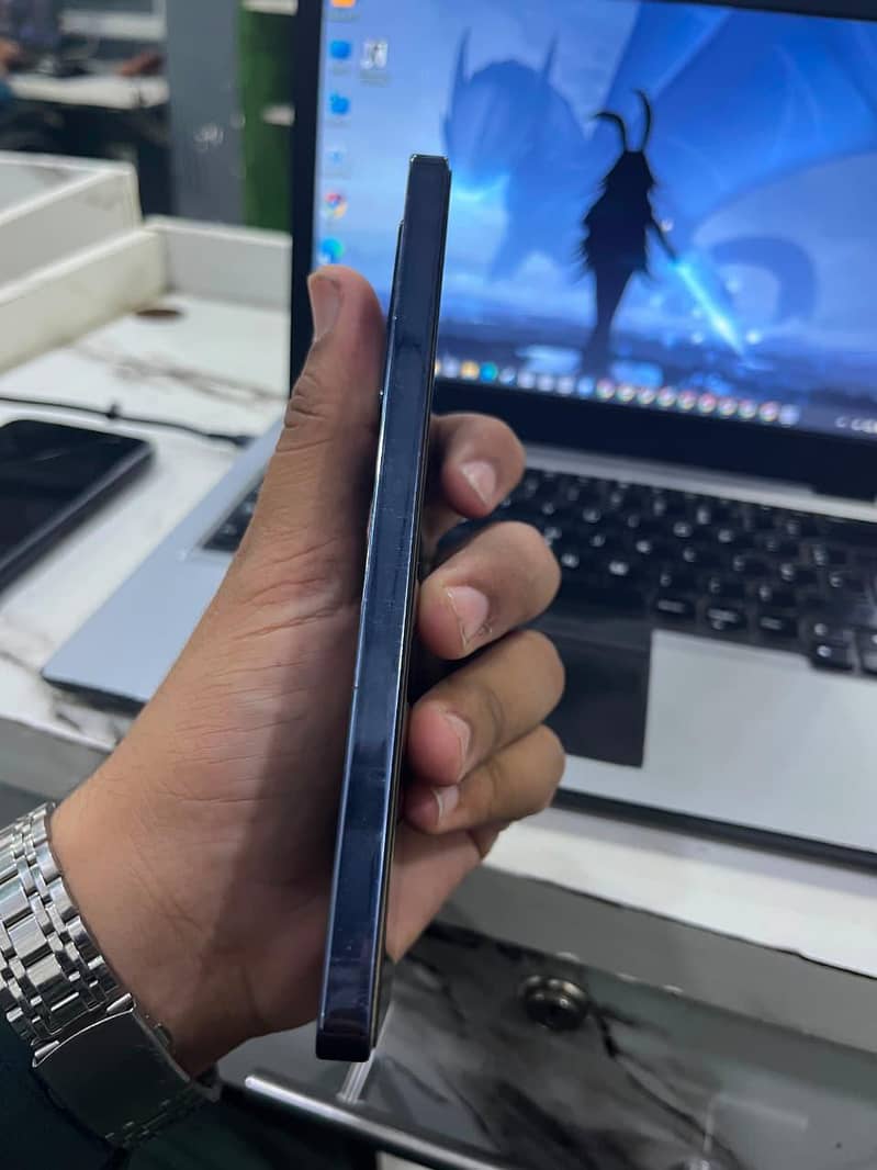 Infinix Note 40 4