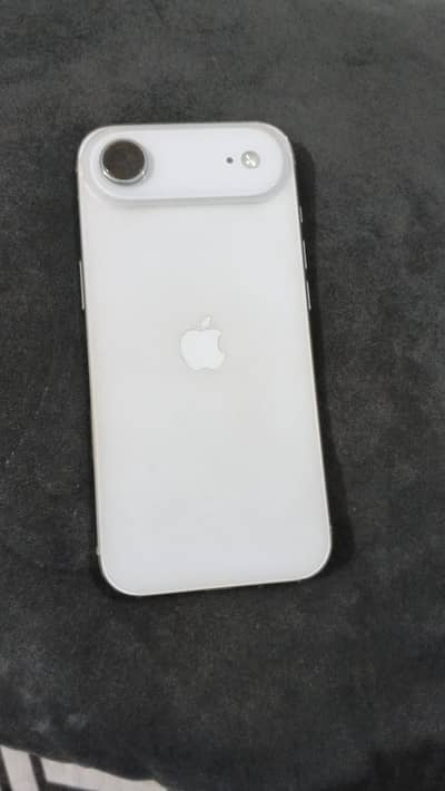Apple iPhone 17 Air jv