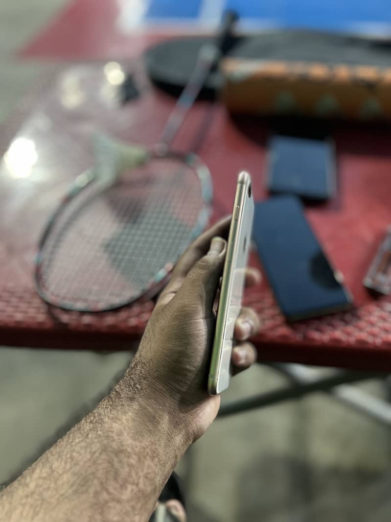 Apple iPhone 8 Plus 1