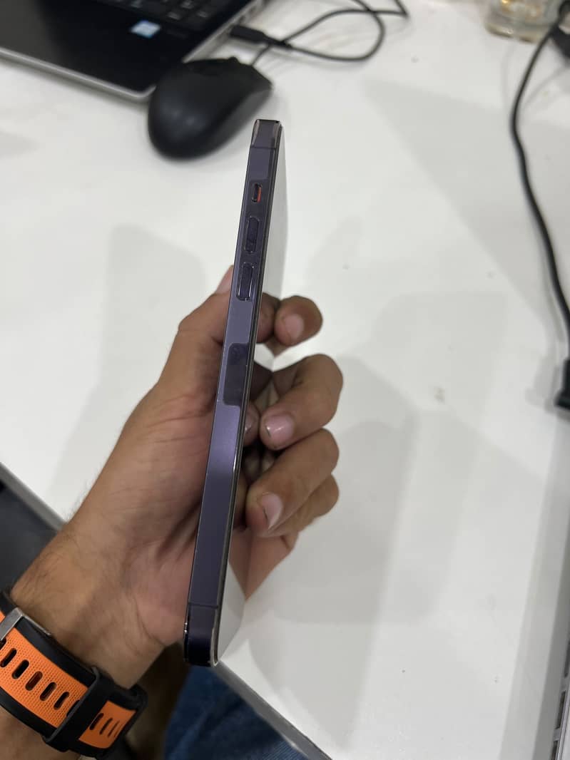Iphone 14 pro max 0