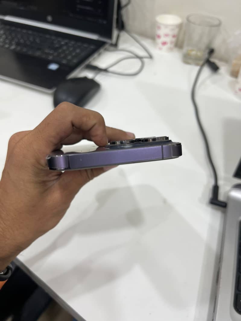 Iphone 14 pro max 5