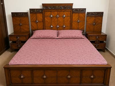Bed and 2 side tables with a mattress & 2 mirror Dressing table.