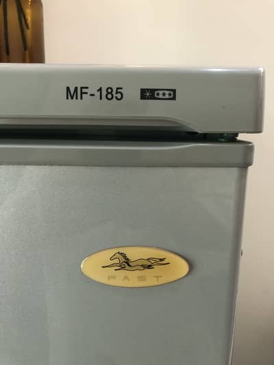 Fast MF-185 Vertical freezer