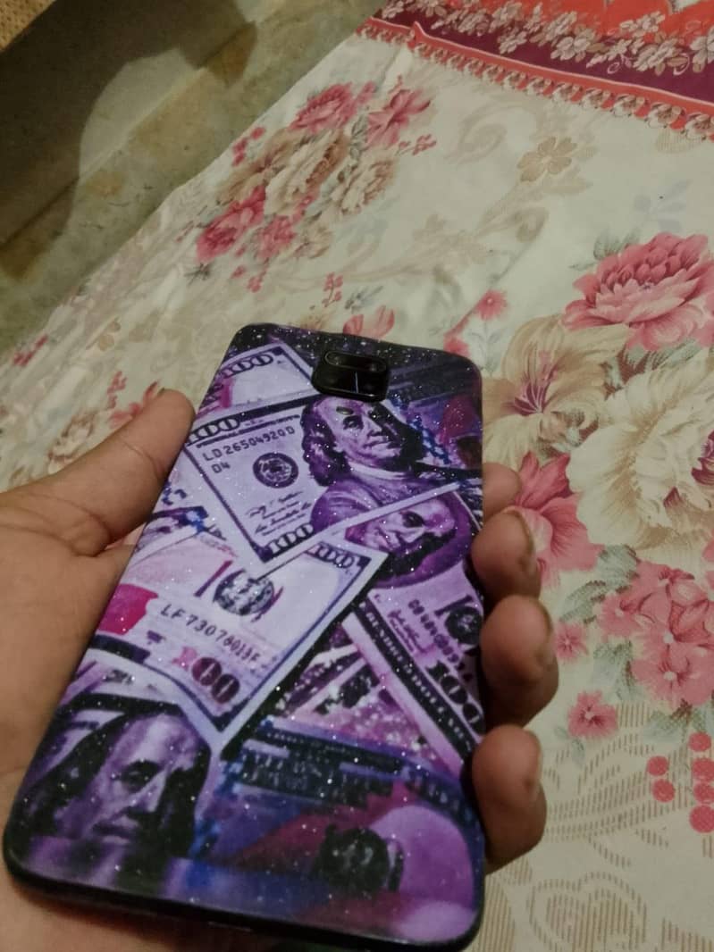 Xiaomi Redmi Note 9S 3