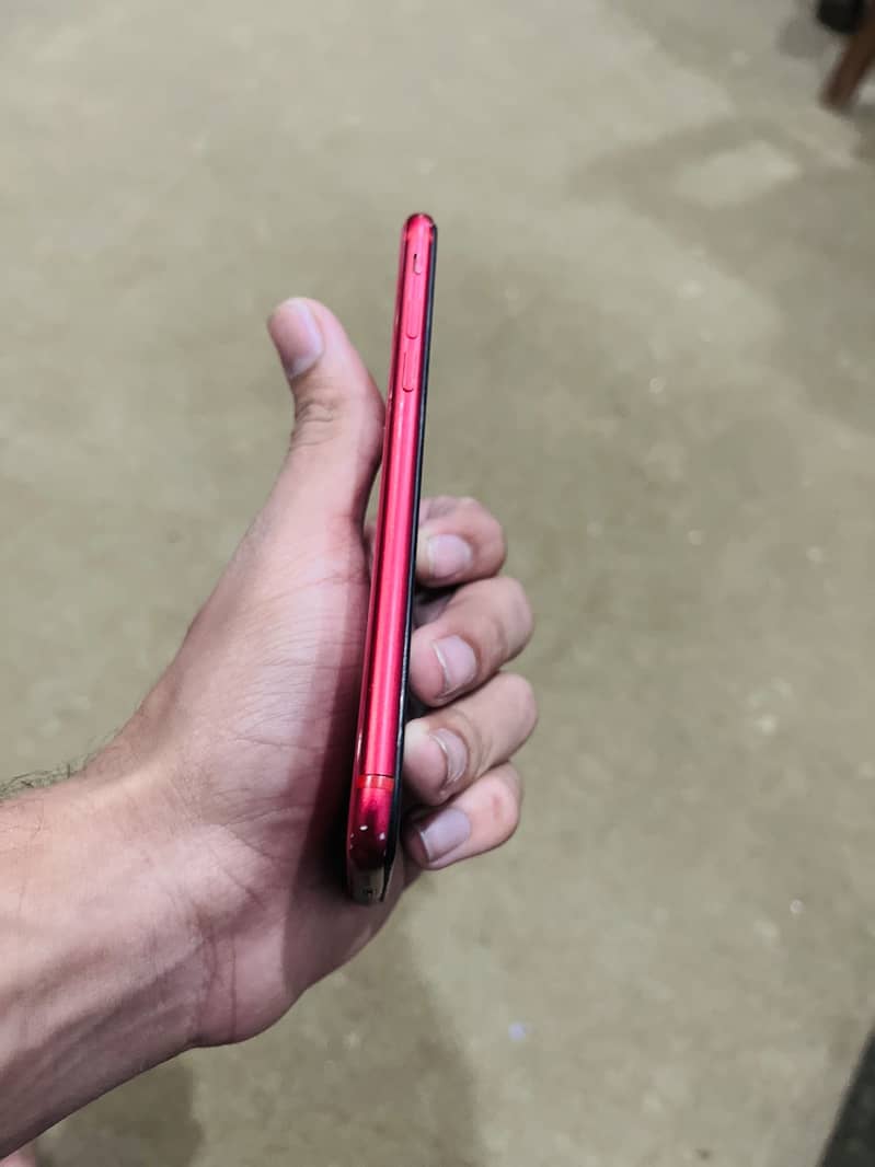 iPhone 8 3