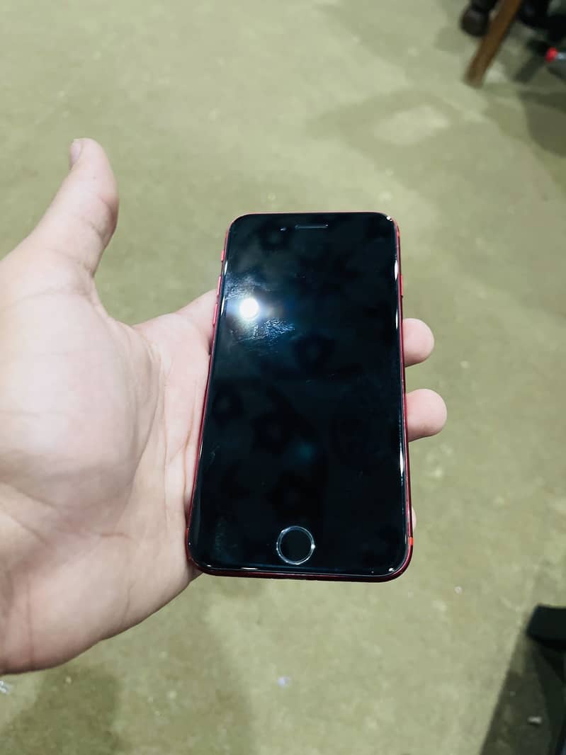 iPhone 8 4