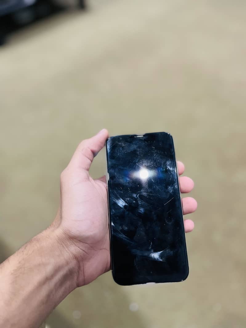 iPhone X 4