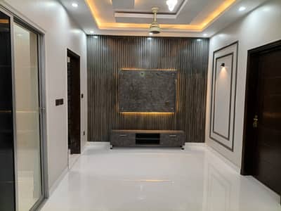Apartment For Rent 2 Bed Drawing Dining 1050 Sq Feet Badar Commercial Dha Phase 5 Karachi