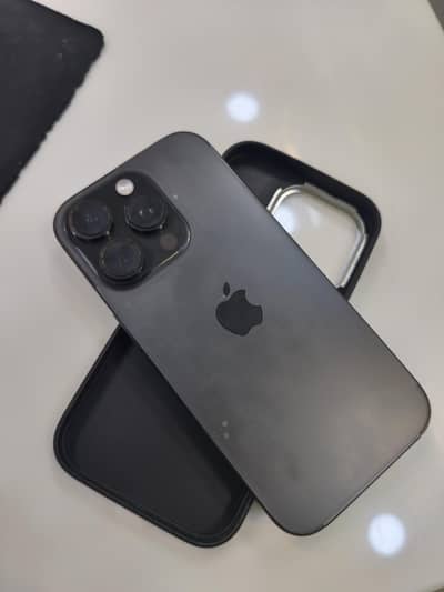 Apple iPhone 16 Pro