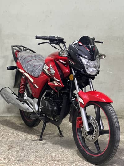 Honda cb150f 2024 model ( low millage )