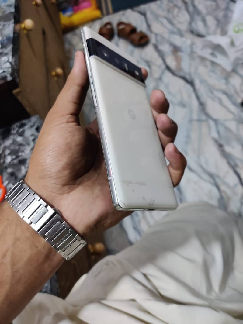 Google Pixel 6 Pro 2